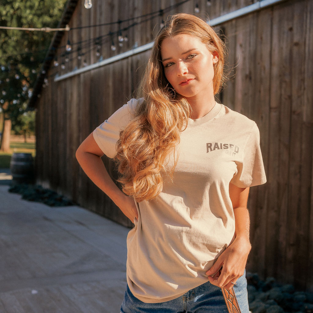 Florida Vintage Hog Hunting Tee | Tan | Unisex Short-Sleeve Comfort Tee